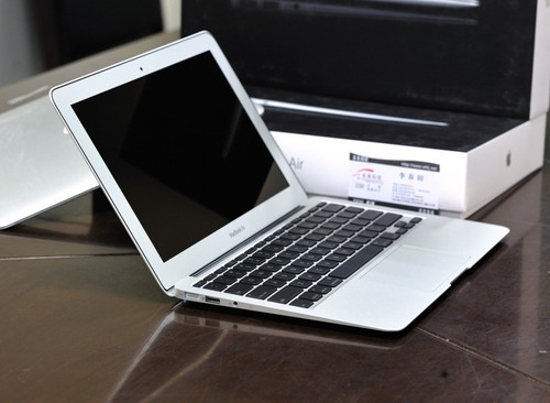 供应南京苹果笔记本电脑维修 开机有声音屏幕