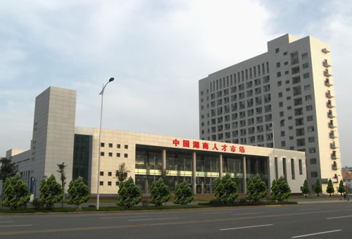 2013年湖南省春季生物、医药卫生、美容行业