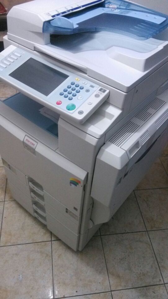 3、复印店想设一台二手复印机，月印量3万，价格在左右。如果你以前用过，我推荐它。 