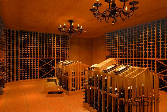 别墅酒窖以现在的技术是可以满足  人们把酒窖建立在室内任何位置来